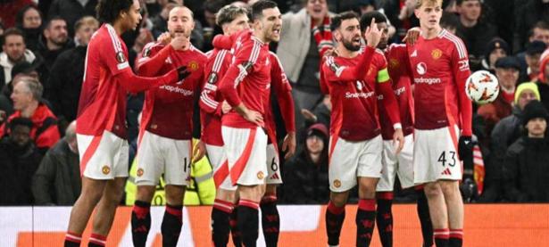 DB体育官方-惊天逆转！曼联连追三球实现绝地反击，精华状态今年简介只要.